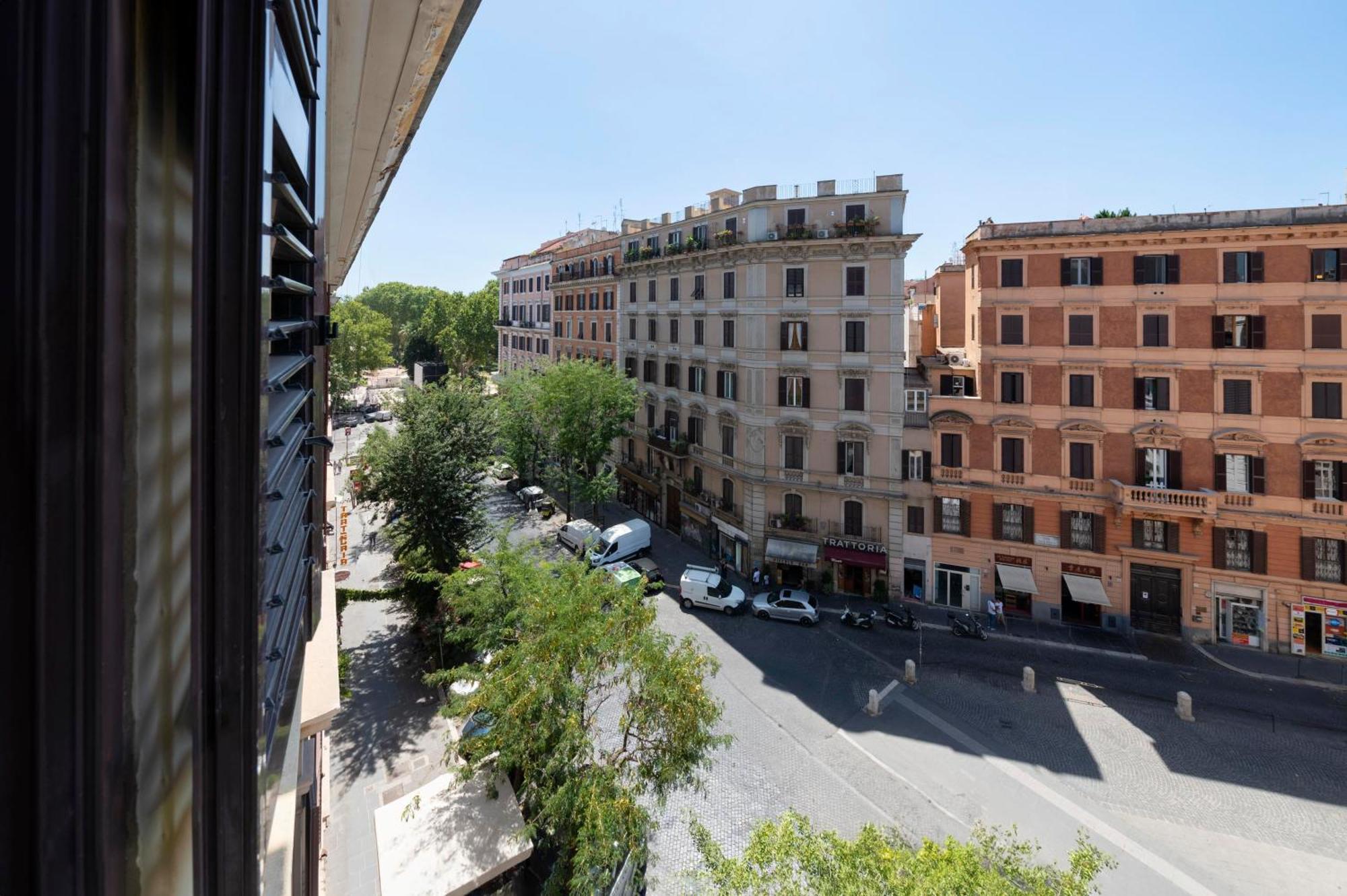Celeste Suites Vittorio Emanuele โรม ภายนอก รูปภาพ