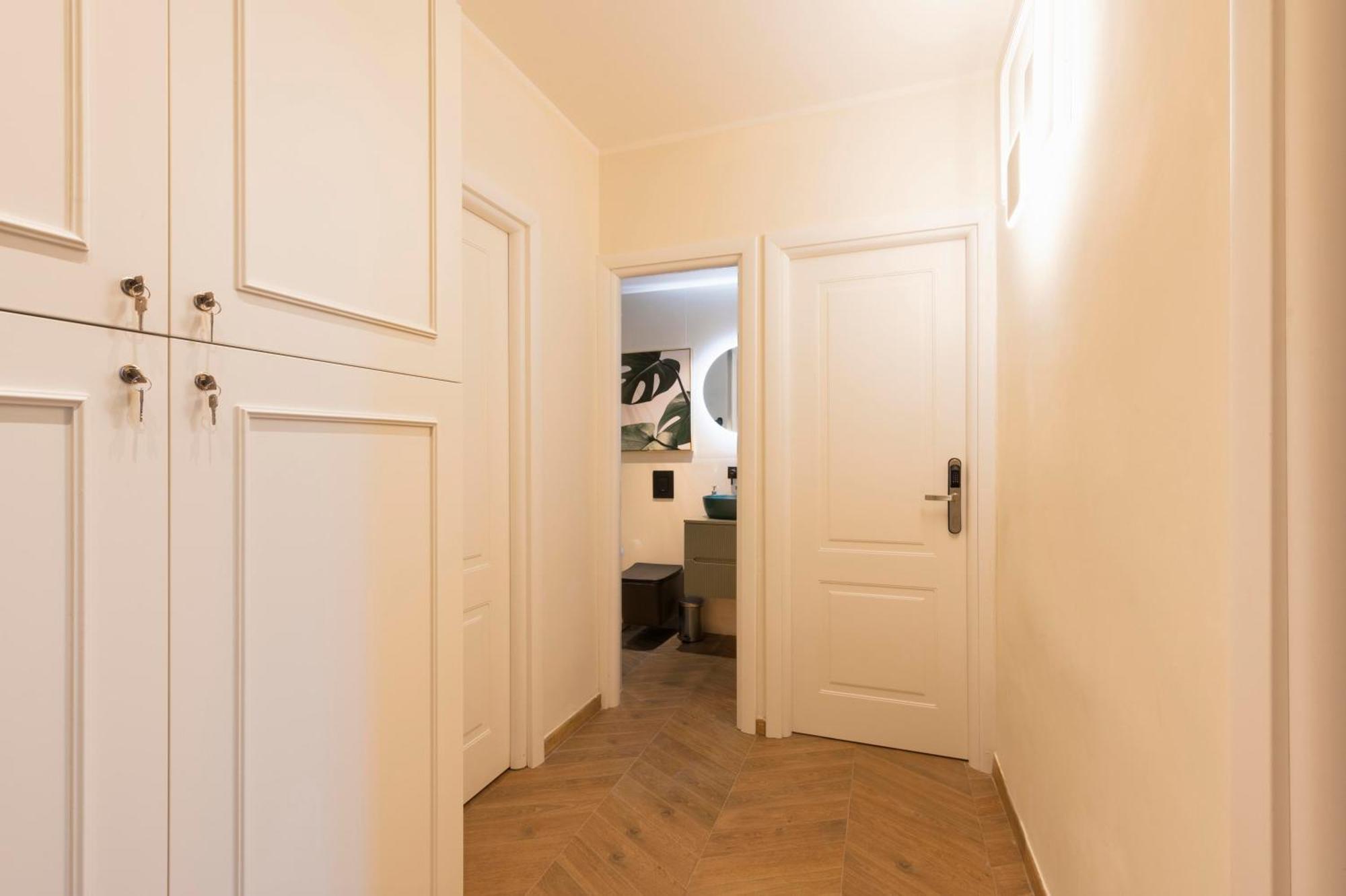 Celeste Suites Vittorio Emanuele โรม ภายนอก รูปภาพ